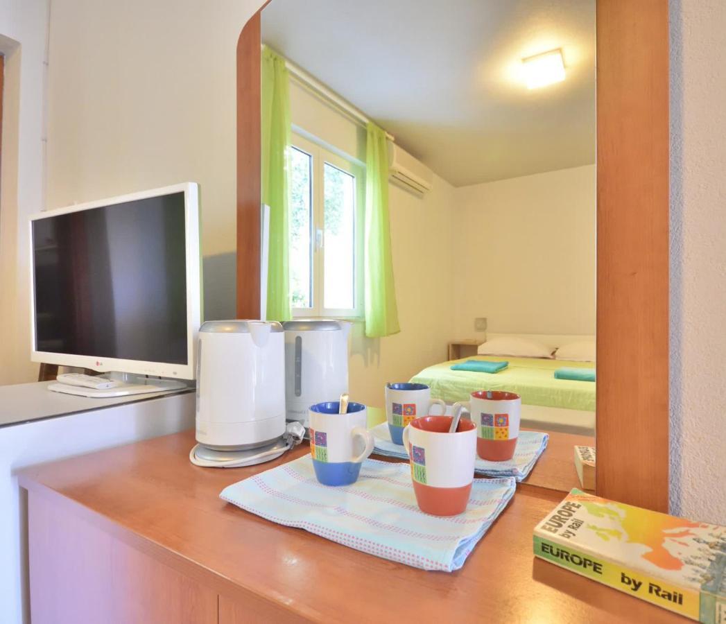 Room 4 Two Bol Exteriör bild